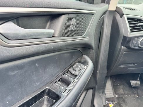 Used 2018 Ford Edge SEL w/ Equipment Group 201A image 7