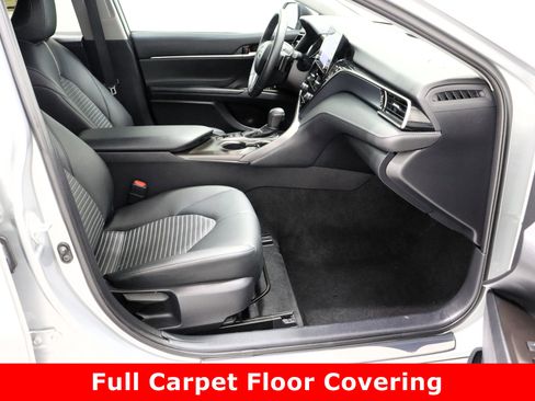 Used 2022 Toyota Camry SE image 36