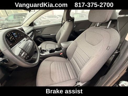 Used 2025 Kia K4 EX image 13
