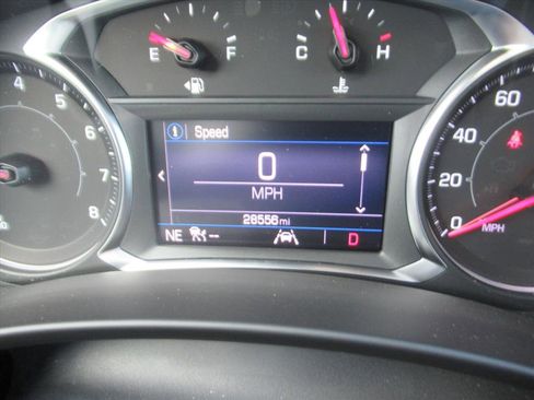 Used 2023 GMC Terrain SLE w/ Driver Convenience Package image 33