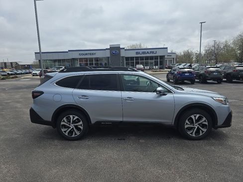 Used 2020 Subaru Outback Limited XT w/ Popular Package #2 AWD/4WD image 1