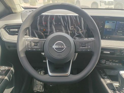 New 2026 Nissan Kicks SV image 8