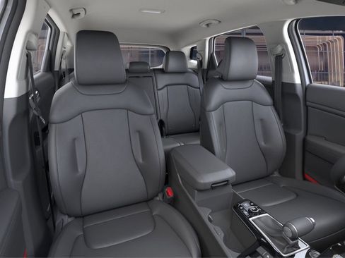 Certified 2025 Kia Sportage EX image 15