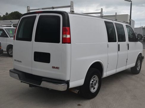Used 2017 GMC Savana 2500 image 7