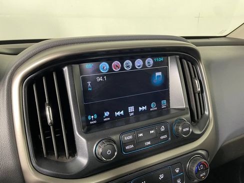 Used 2018 Chevrolet Colorado Z71 AWD/4WD image 7