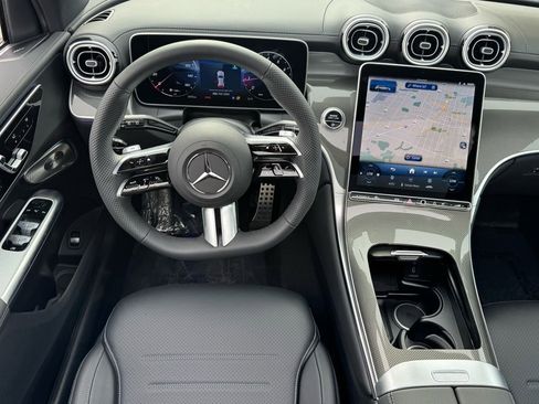 New 2026 Mercedes-Benz GLC 300 image 14