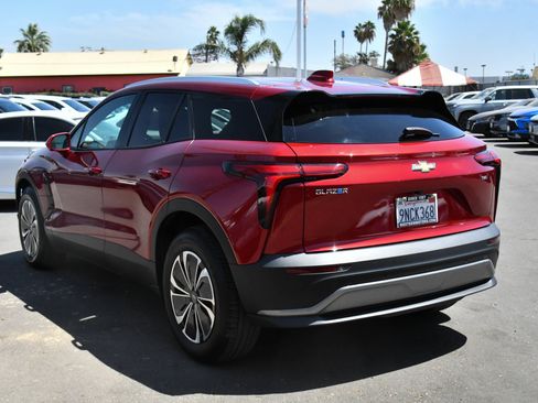 Used 2024 Chevrolet Blazer EV LT AWD/4WD image 6