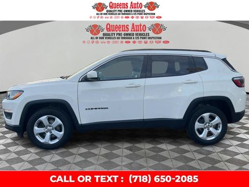 Used 2020 Jeep Compass Latitude AWD/4WD image 3