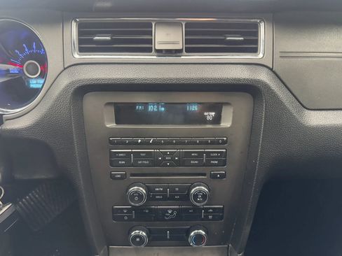 Used 2013 Ford Mustang Coupe image 14