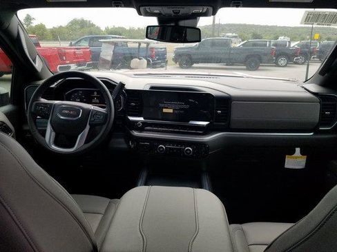 New 2025 GMC Sierra 2500 SLT w/ SLT Premium Package image 13