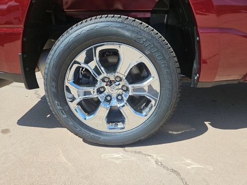 Used 2022 RAM 1500 Big Horn AWD/4WD image 9