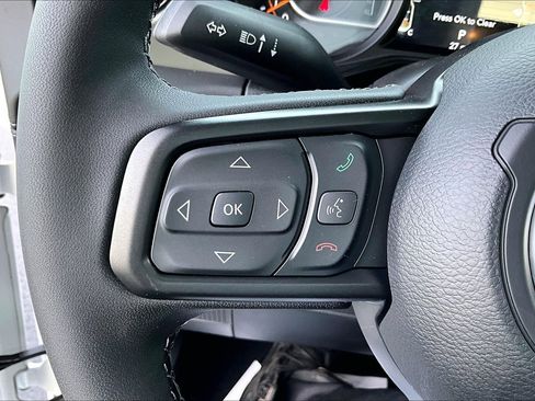 New 2025 Jeep Gladiator Mojave w/ Safety Group image 17