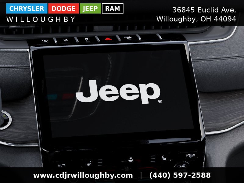 New 2025 Jeep Grand Cherokee Limited w/ Black Appearance Package AWD/4WD image 21
