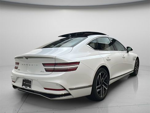 Certified 2025 Genesis G80 2.5T Advanced image 7