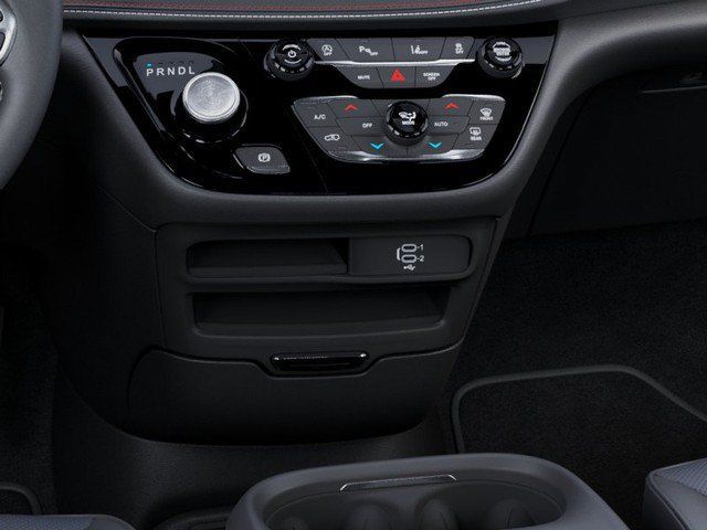 New 2027 Chrysler Pacifica Select AWD/4WD image 24