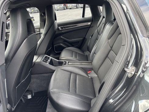 Used 2017 Porsche Panamera 4S AWD/4WD image 31