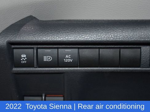Used 2022 Toyota Sienna XLE w/ XLE Plus Package FWD image 10