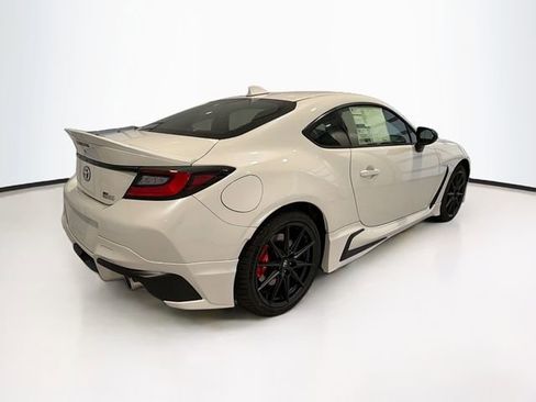 New 2026 Toyota GR86 Premium image 5
