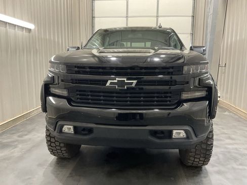 Used 2020 Chevrolet Silverado 1500 RST image 2