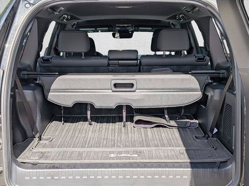 Used 2023 Lexus GX 460 Premium w/ Premium Package AWD/4WD image 6