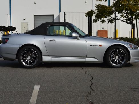 Used 2005 Honda S2000 Convertible 2D image 8