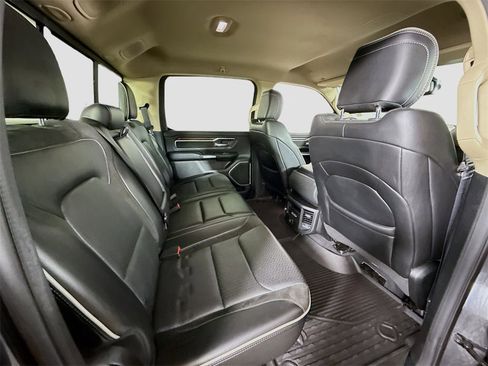 Used 2019 RAM 1500 Laramie image 18