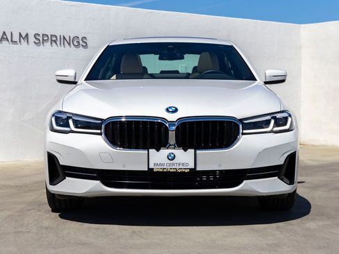 Certified 2023 BMW 530e w/ Premium Package image 4