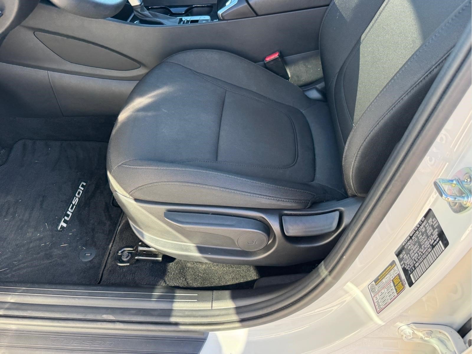 Certified 2025 Hyundai Tucson SE FWD image 7