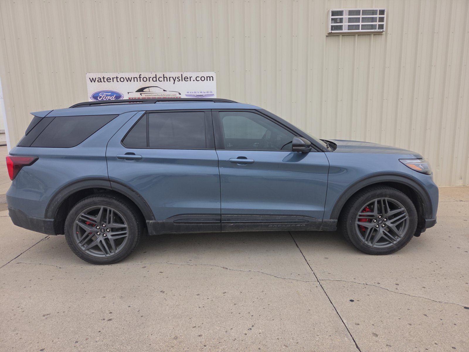 Used 2026 Ford Explorer ST w/ Sun And Sound Package AWD/4WD image 1
