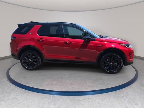 Used 2025 Land Rover Discovery Sport Dynamic SE AWD/4WD image 5