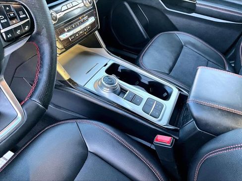 Used 2022 Ford Explorer ST-Line w/ Class IV Trailer Tow Package image 15