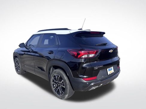 Used 2022 Chevrolet TrailBlazer ACTIV w/ Sun and Liftgate Package image 5