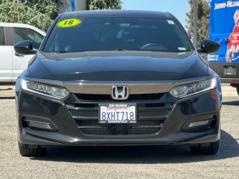 Used 2018 Honda Accord Sport image 9