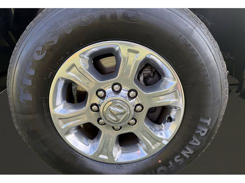 Used 2024 RAM 2500 Big Horn AWD/4WD image 11