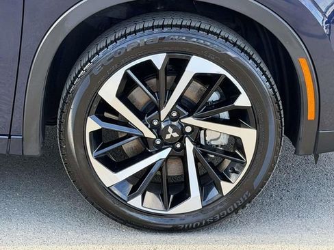 Used 2024 Mitsubishi Outlander SEL Black Edition image 7