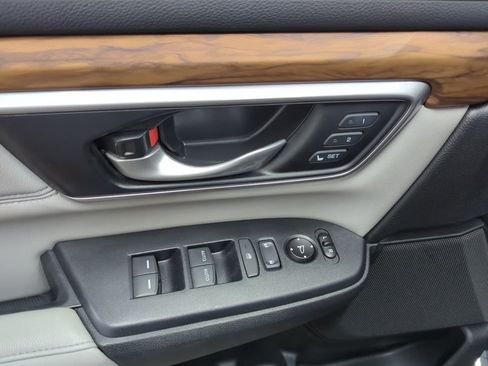 Used 2020 Honda CR-V Touring image 35