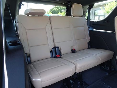 Used 2023 Chevrolet Tahoe Premier AWD/4WD image 22