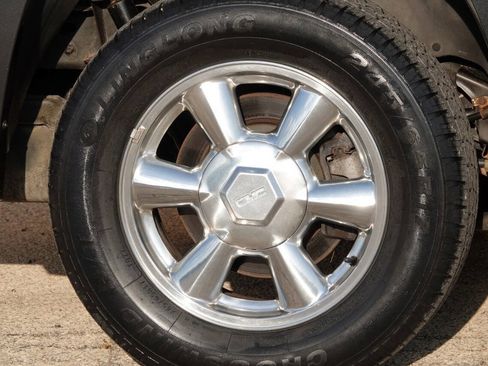 Used 2004 GMC Envoy SLT image 45