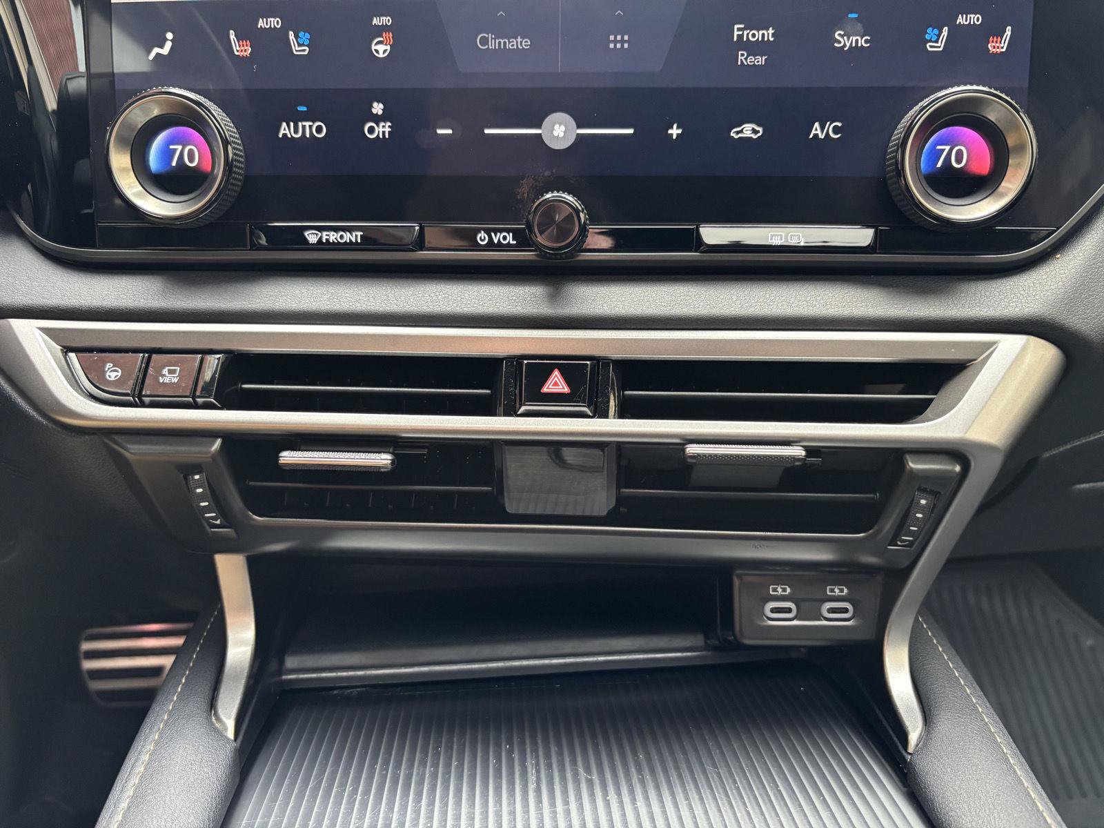 Used 2023 Lexus RX 350 F Sport w/ Accessory Package AWD/4WD image 17