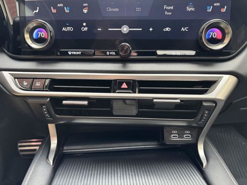 Used 2023 Lexus RX 350 F Sport w/ Accessory Package AWD/4WD image 17