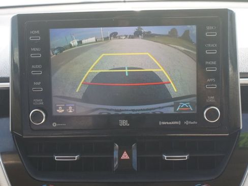 Used 2022 Toyota Corolla Cross XLE w/ Convenience Package FWD image 7