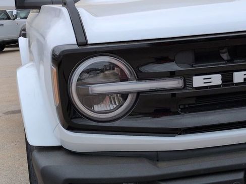 New 2026 Ford Bronco Outer Banks AWD/4WD image 9