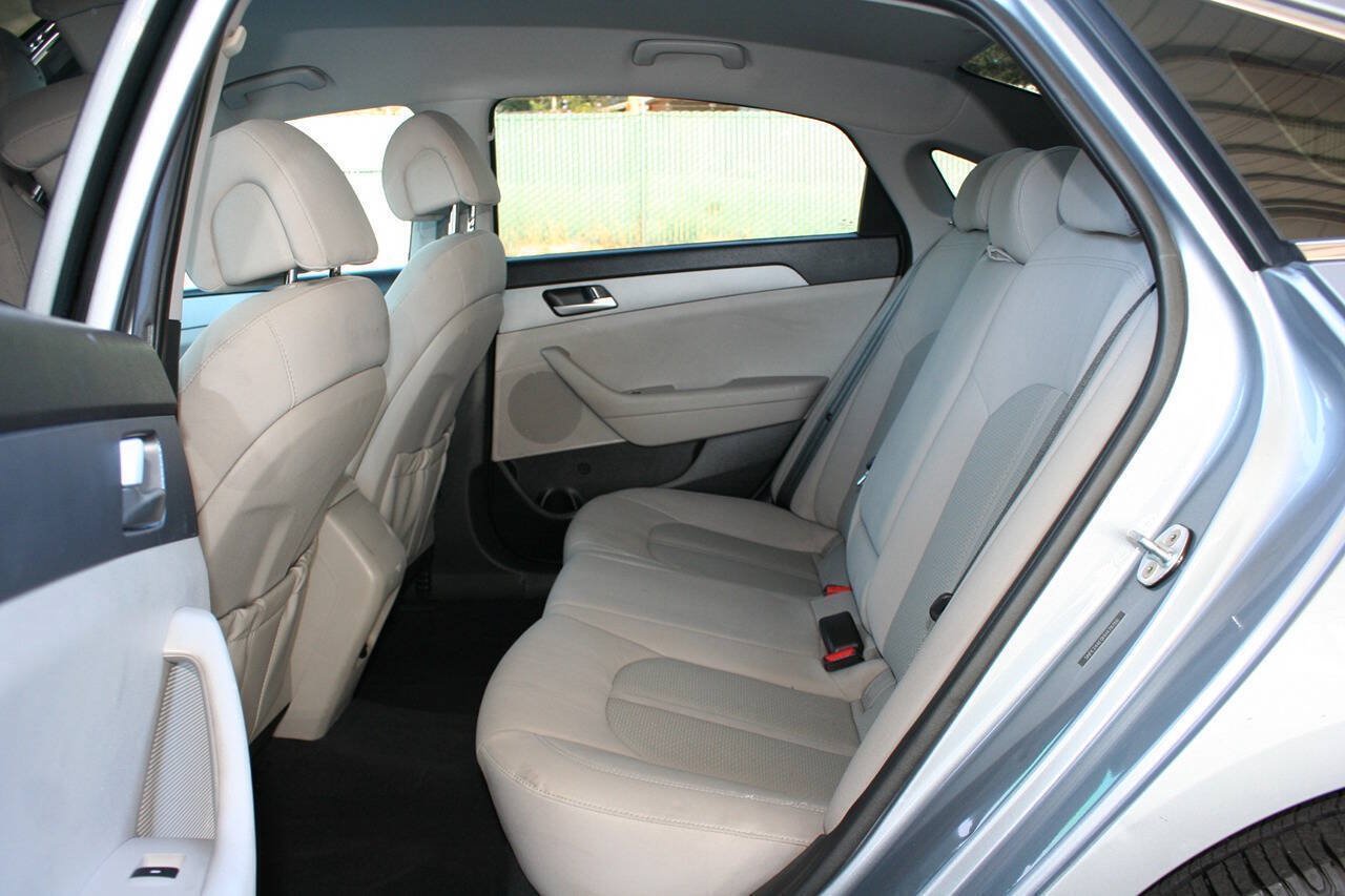 Used 2017 Hyundai Sonata SE FWD image 22
