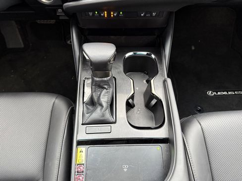 Used 2023 Lexus ES 250 w/ Premium Package image 22