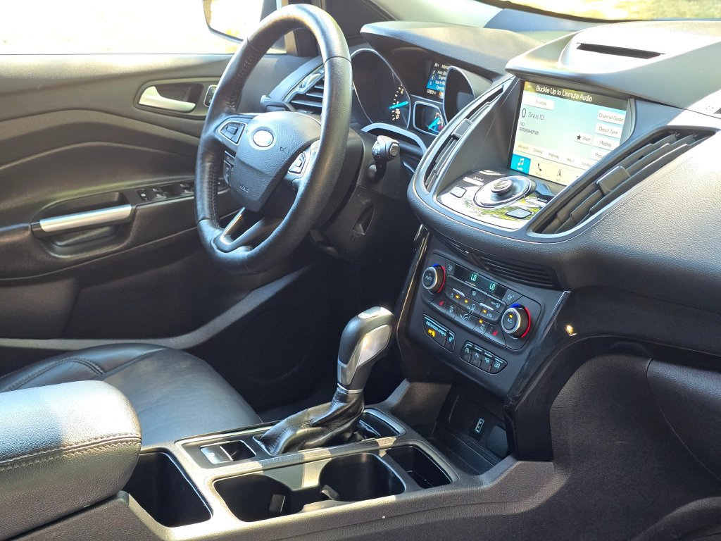 Used 2018 Ford Escape Titanium AWD/4WD image 14