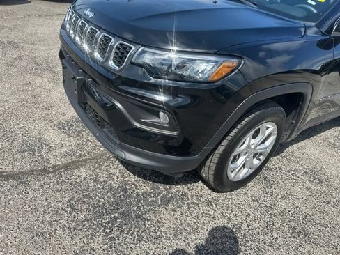 Used 2024 Jeep Compass Latitude AWD/4WD image 9