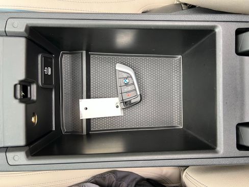 Used 2023 BMW i4 eDrive40 w/ Premium Package image 36