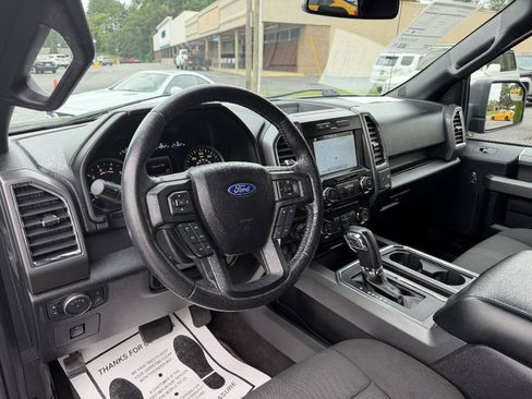Used 2017 Ford F150 XLT w/ Equipment Group 302A Luxury AWD/4WD image 11