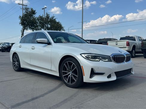Used 2020 BMW 330i Sedan w/ Premium Package RWD image 5