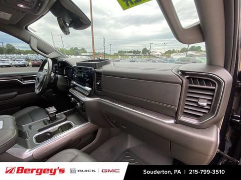 Certified 2022 Chevrolet Silverado 1500 LTZ w/ LTZ Premium Package AWD/4WD image 33
